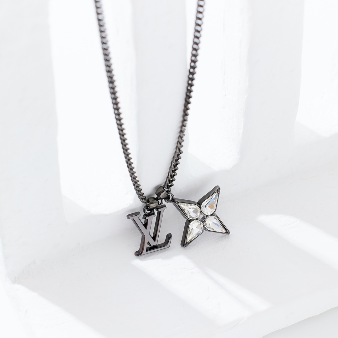 【2026】LV LOUIS VUITTON（ルイヴィトン）STAR BLOSSOM ネックレス-BRAND OFF