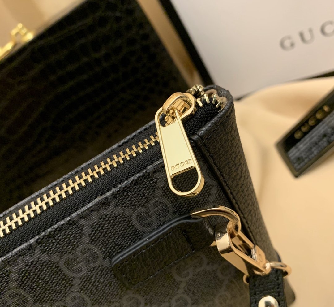 Gucci（グッチ）クラッチバッグ 28x18x4cm-BRAND OFF