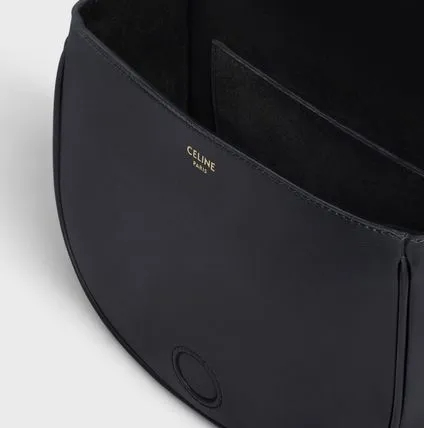 【完売間近】CELINE フォルコキュイル ショルダーバッグ 大人気-BRAND OFF