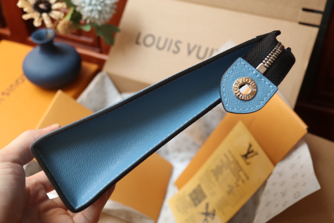 LOUIS VUITTON（ルイヴィトン）POCHETTE VOYAGE クラッチバッグ M61692-BRAND OFF
