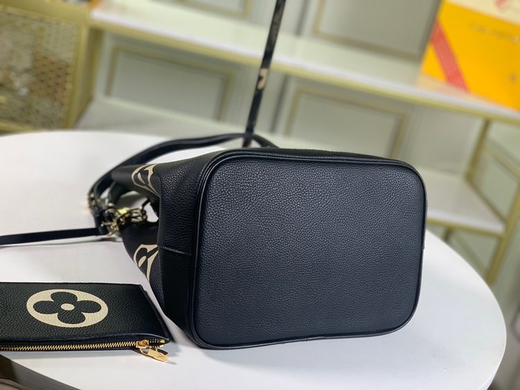 Louis Vuitton （ルイヴィトン） ショルダーバッグ 26x26x17.5 cm-BRAND OFF