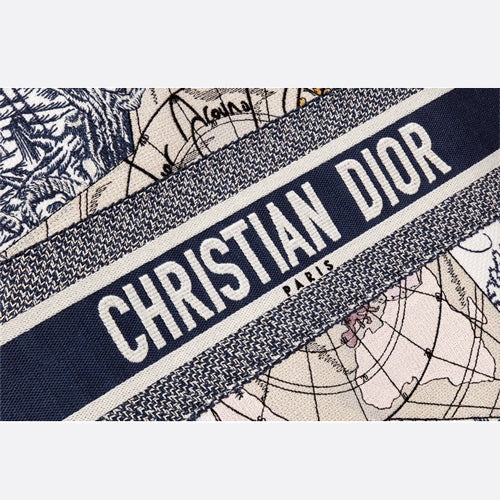 【DIOR】セレブ芸能人御用達  BOOK TOTE DIOR AROUND THE WORLD-BRAND OFF