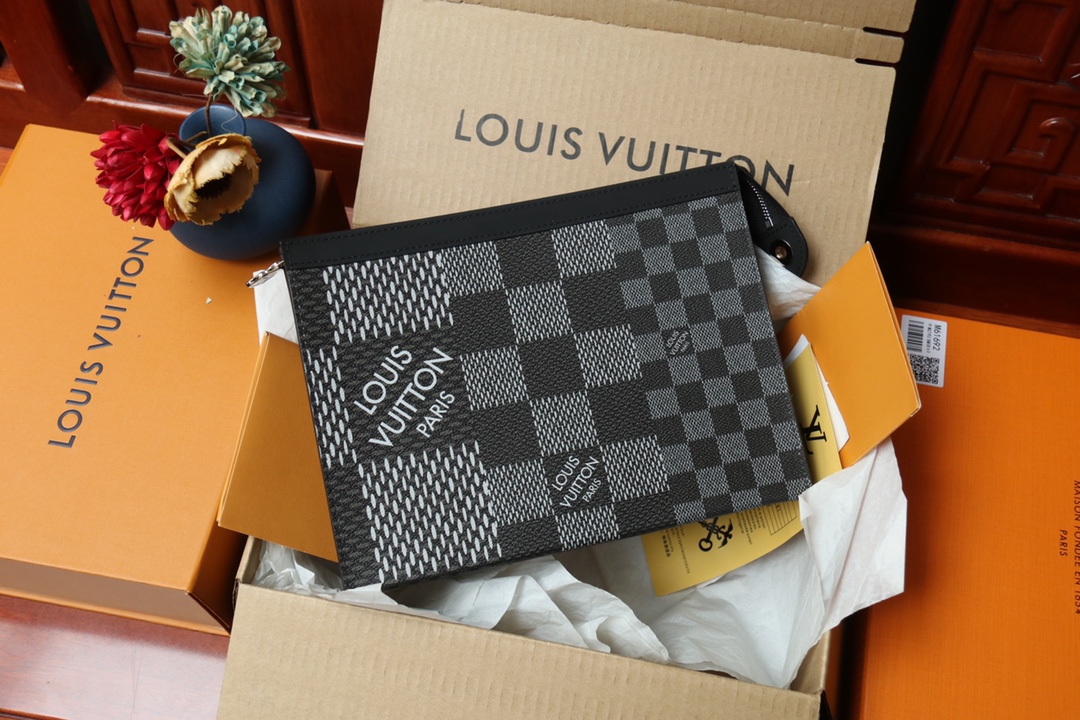LOUIS VUITTON（ルイヴィトン）POCHETTE VOYAGE クラッチバッグ N41696-BRAND OFF