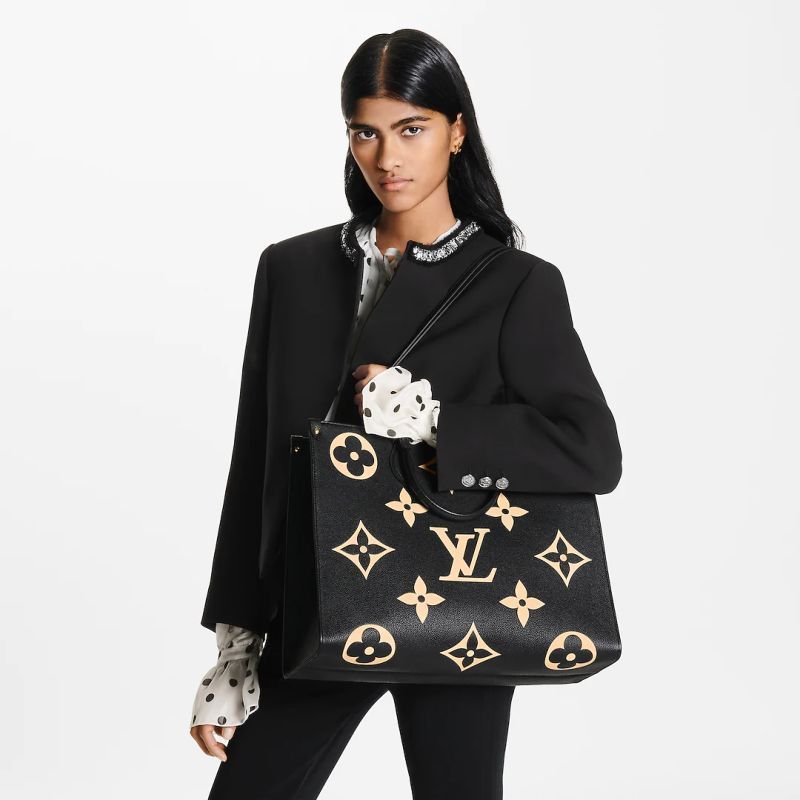 【LOUIS VUITTON】ルイヴィトン オンザゴー GM A4収納可 41 X 34 X 19 CM-BRAND OFF