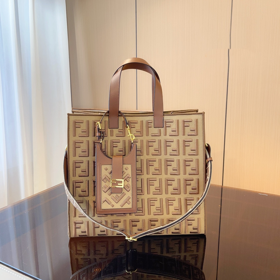 【FENDI 公式旗艦店】フェンディ ハンドバッグ 当日出荷 好評に付き再入荷！37*18*33CM-BRAND OFF