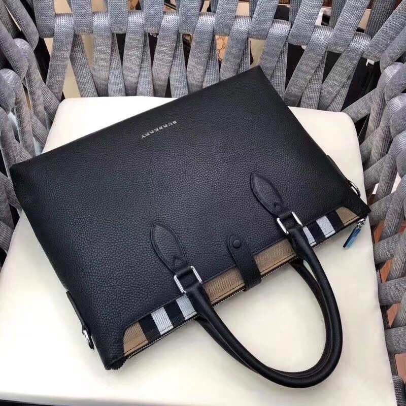 【BURBERRY 公式旗艦店】バーバリー ハンドバッグ 当日出荷 好評に付き再入荷！38*29*6CM-BRAND OFF