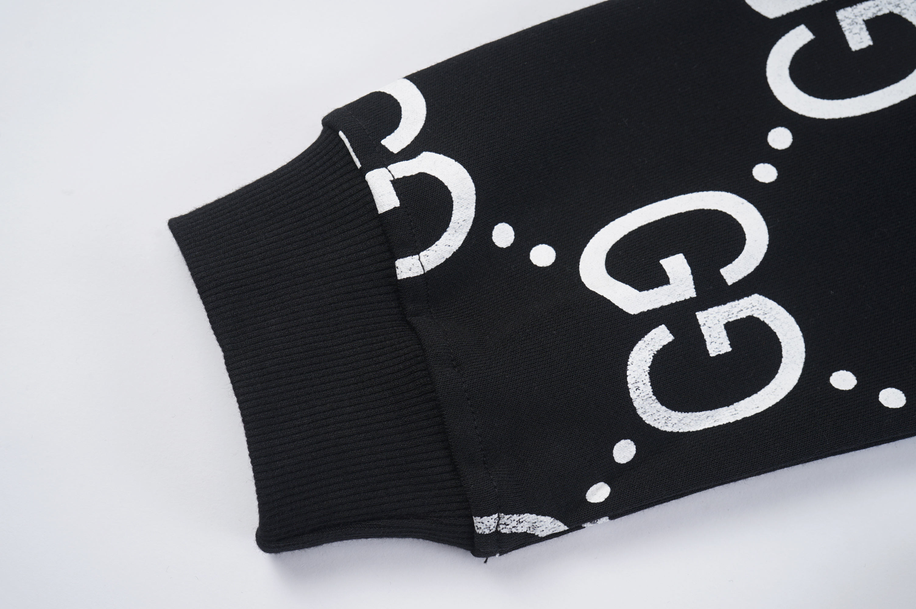 【GUCCI旗艦店】グッチ パーカー 男女兼用 ご好評に付き再入荷！-BRAND OFF