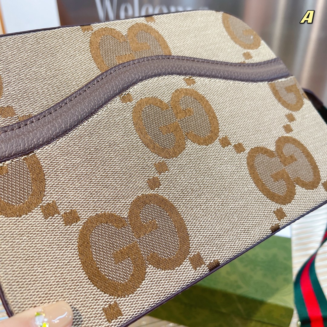 GUCCI(グッチ) メッセンジャーバッグ 24*5*17cm-BRAND OFF