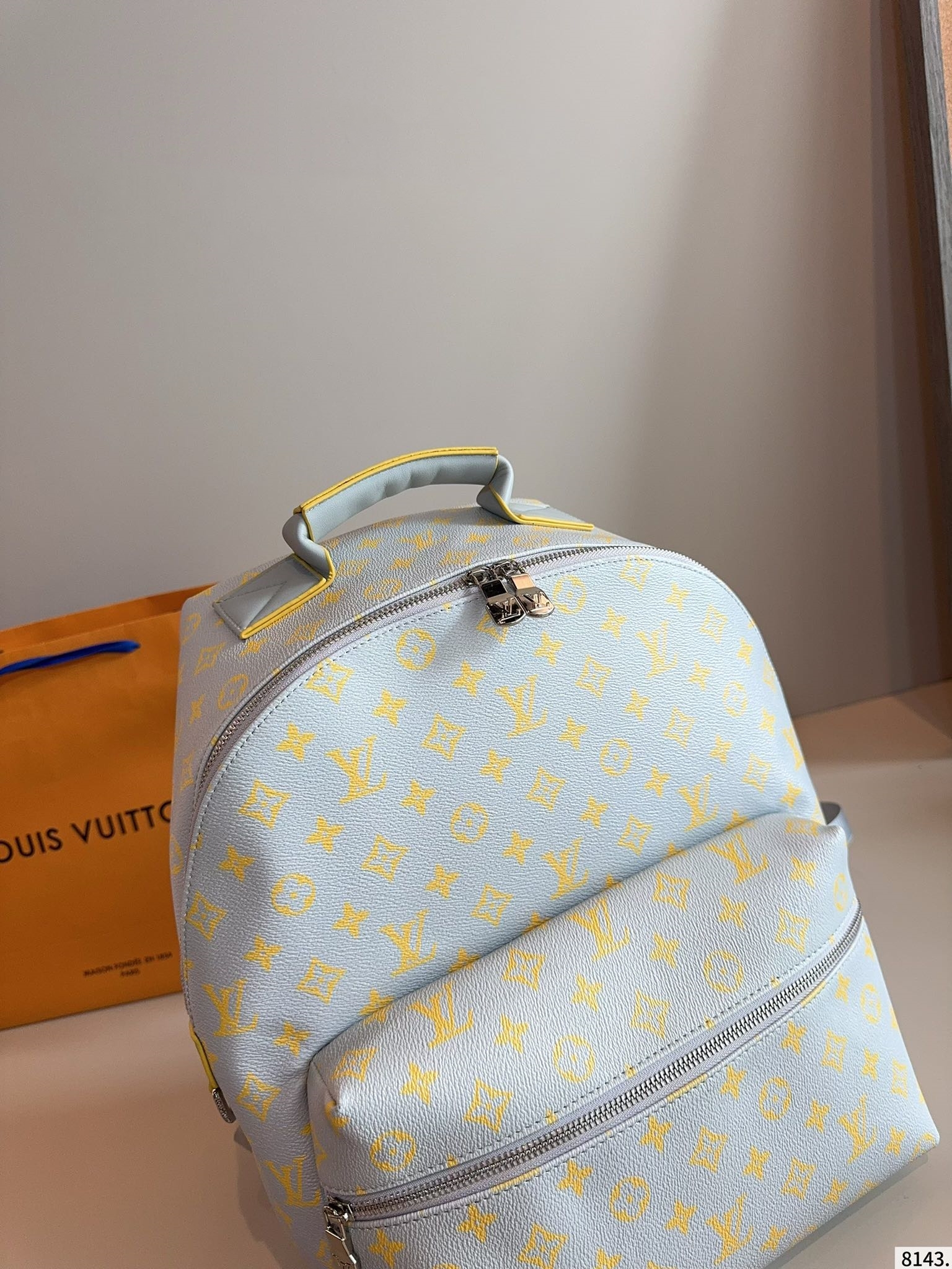 大人気定番商品★LOUIS VUITTON ルイヴィトン バックパック-BRAND OFF