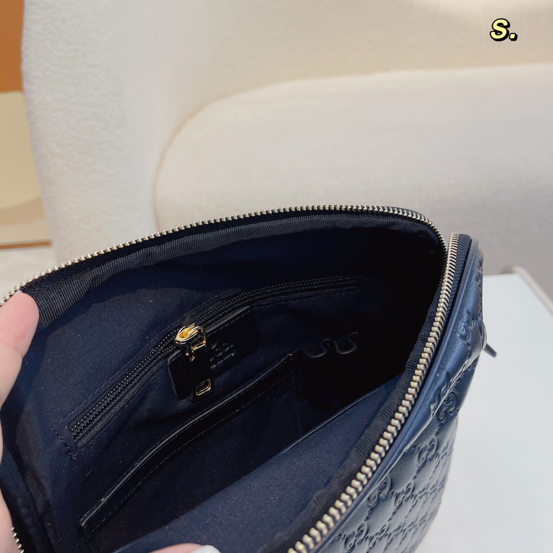 GUCCI（グッチ）クロスボディバッグ 25*5*27cm-BRAND OFF