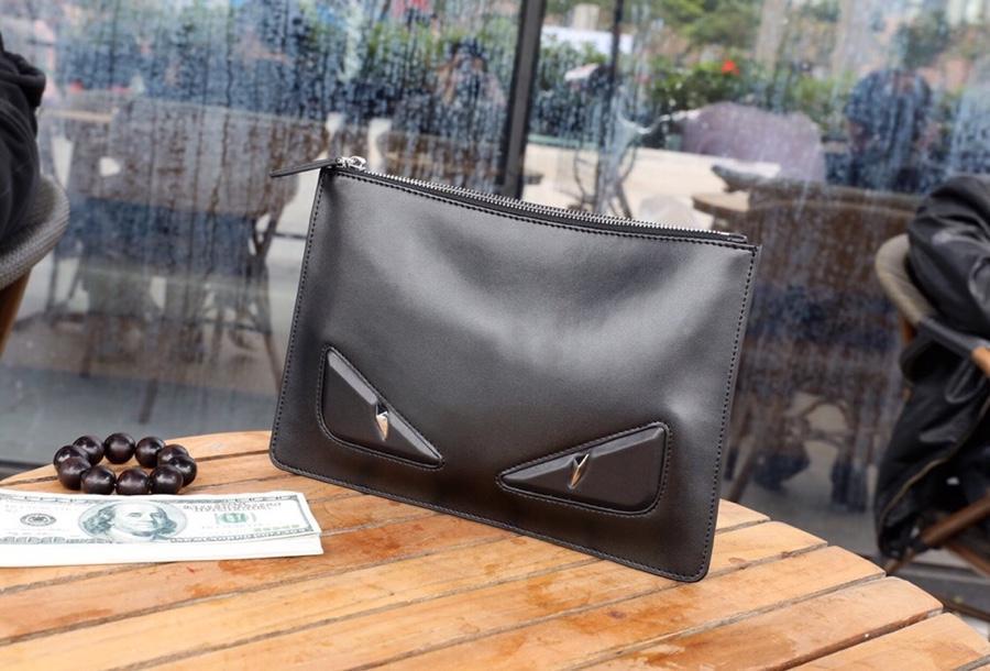 FENDI（フェンディ）クラッチバッグ 30X20X1CM-BRAND OFF