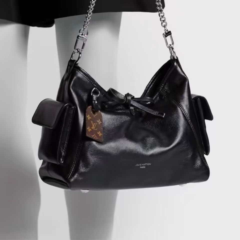 LOUIS VUITTON★CARRYALL CARGO★羊革のバッグ-BRAND OFF