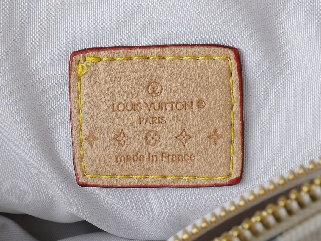 LOUIS VUITTON ルイヴィトン Coussin ショルダーバッグ M57790-BRAND OFF