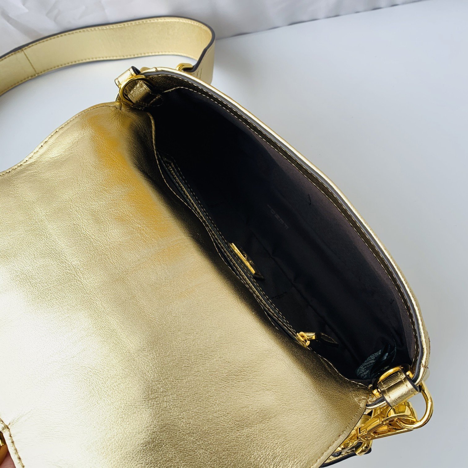 FENDI（フェンディ） メッセンジャーバッグ 26X14X4 CM-BRAND OFF