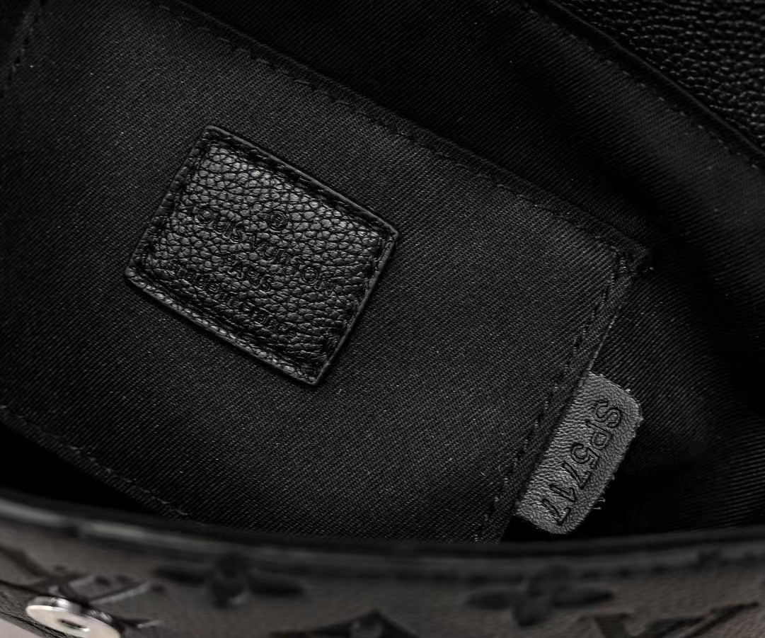 【LOUIS VUITTON旗艦店】ルイ・ヴィトン★PULSE★ミニバッグ M12636-BRAND OFF