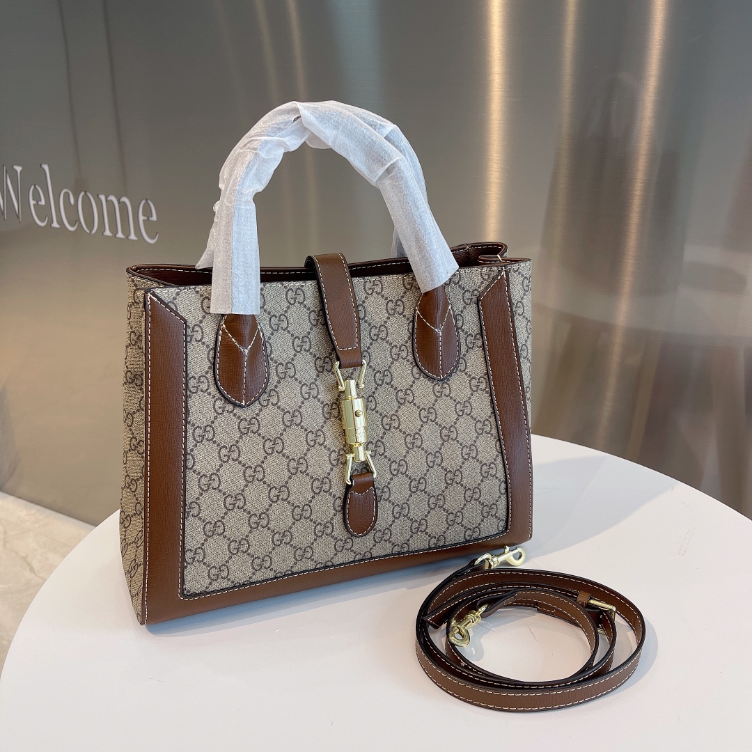GUCCI メッセンジャーバッグ-BRAND OFF