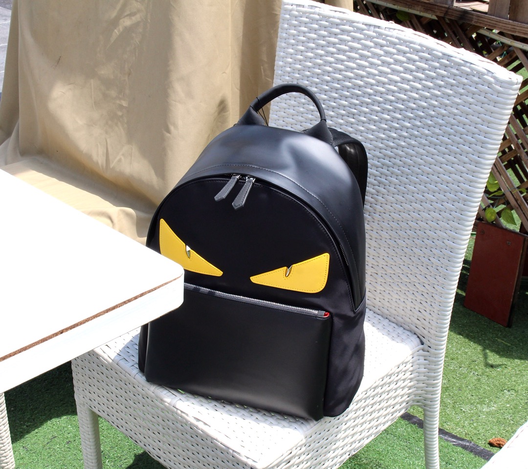 【FENDI 公式 旗艦店】フェンディ リュックサック 当日出荷 好評に付き再入荷！38*35*14CM-BRAND OFF