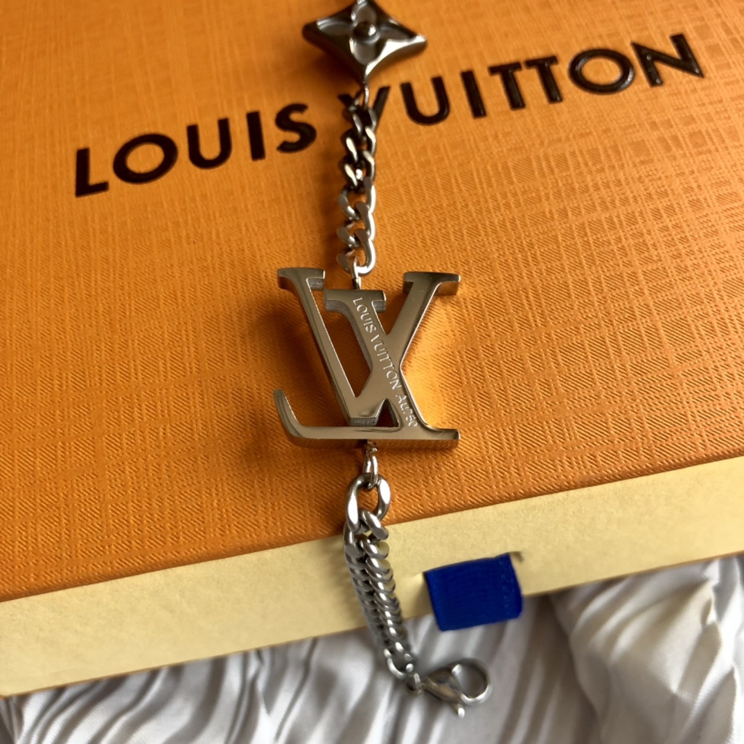 LOUIS VUITTON（ルイヴィトン）チェーンブレスレット-BRAND OFF