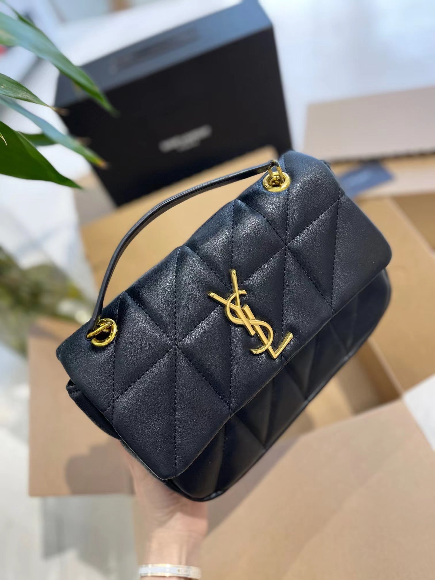 👜Ysl Niki フラップメッセンジャーバッグ 黒と白-BRAND OFF