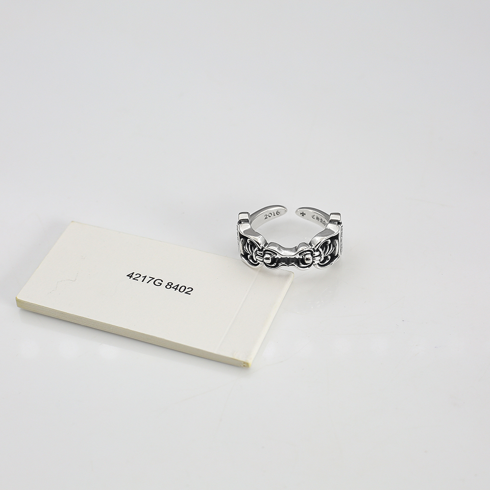 【Chrome Hearts】  男性と女性のためのクロエハートファッションパーソナリティリング-BRAND OFF