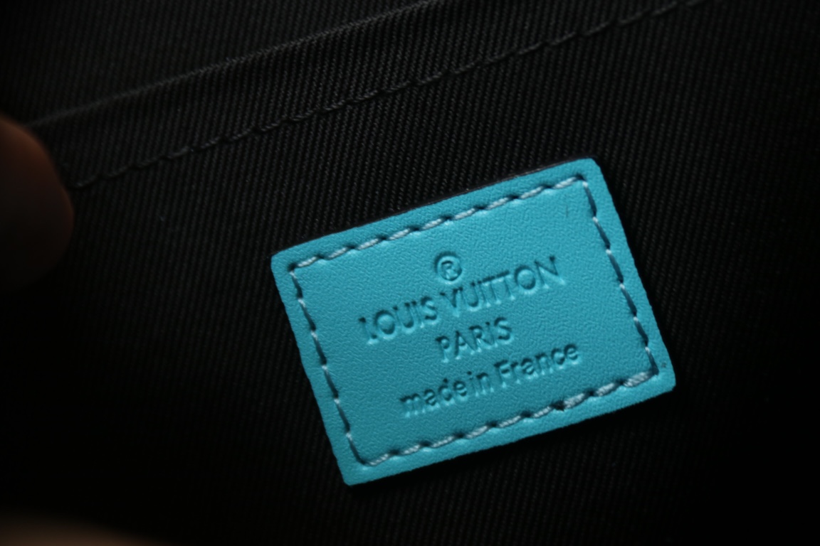 LOUIS VUITTON（ルイヴィトン）Pochette Voyage クラッチバッグ M11466-BRAND OFF