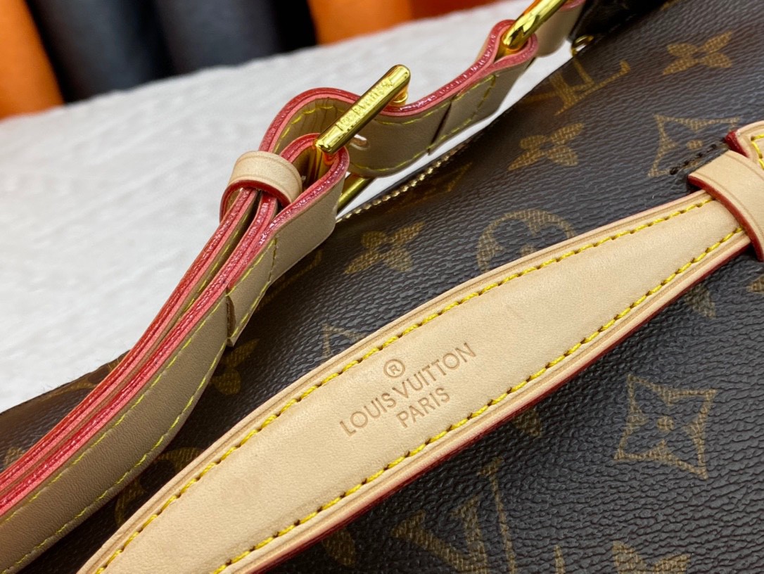 LOUIS VUITTON（ルイヴィトン）BUMBAG ウエストバッグ M43644-BRAND OFF
