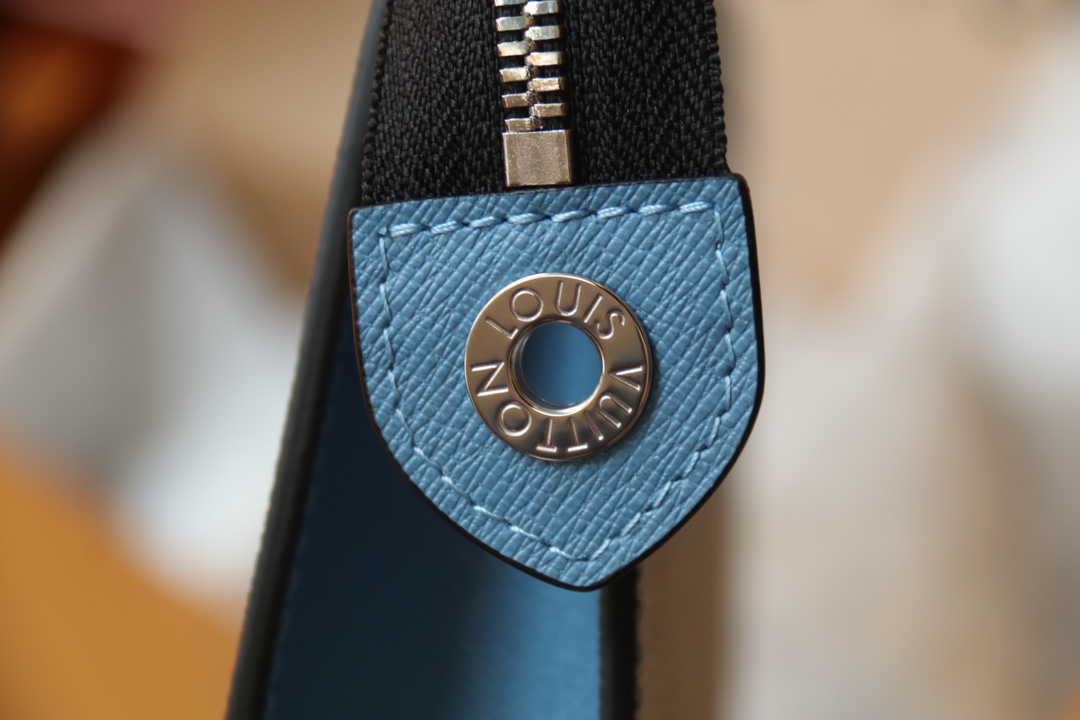 LOUIS VUITTON（ルイヴィトン）POCHETTE VOYAGE クラッチバッグ M61692-BRAND OFF