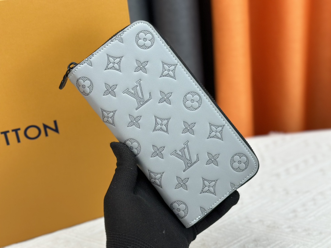 LOUIS VUITTON（ルイヴィトン）Zippy 財布 10*20*2CM-BRAND OFF