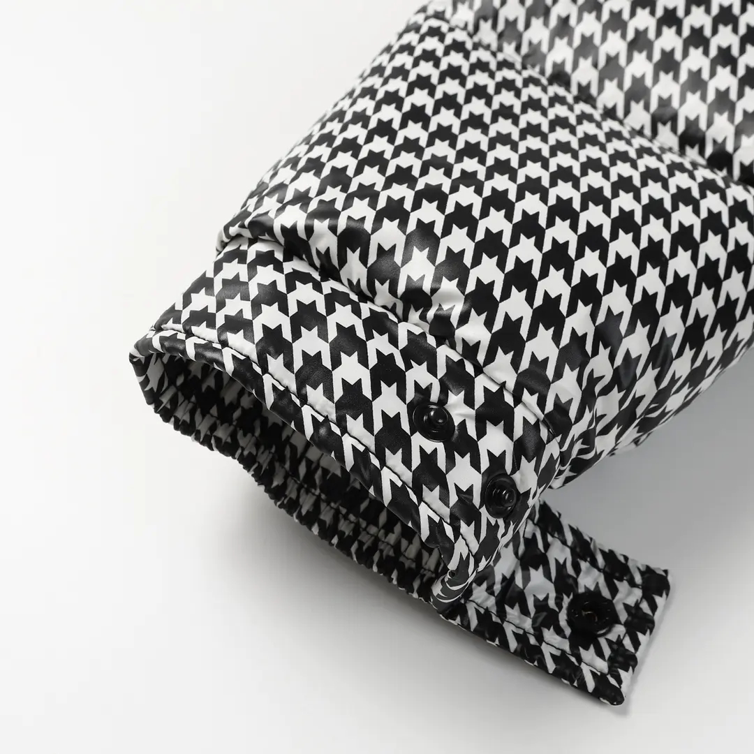 【Moncler】✖️【Fragment Design】23FW ダウンジャケット-BRAND OFF