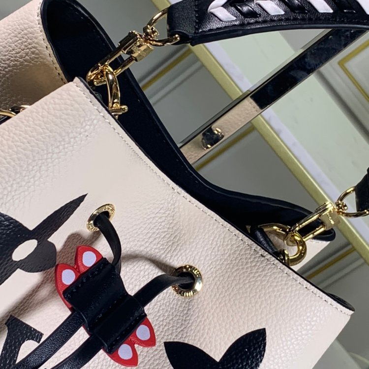 Louis Vuitton （ルイヴィトン） ショルダーバッグ 26x26x17.5 cm-BRAND OFF