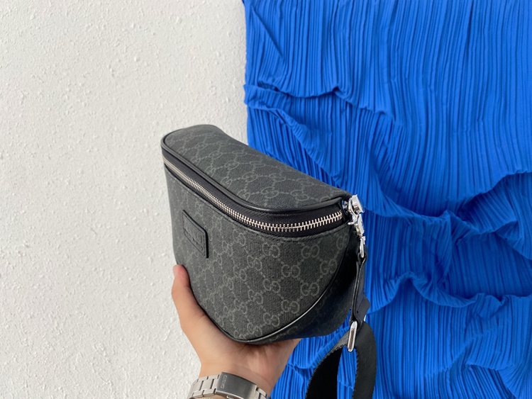 GUCCI〔グッチ〕GGサドルバッグ 22 x 18 cm-BRAND OFF