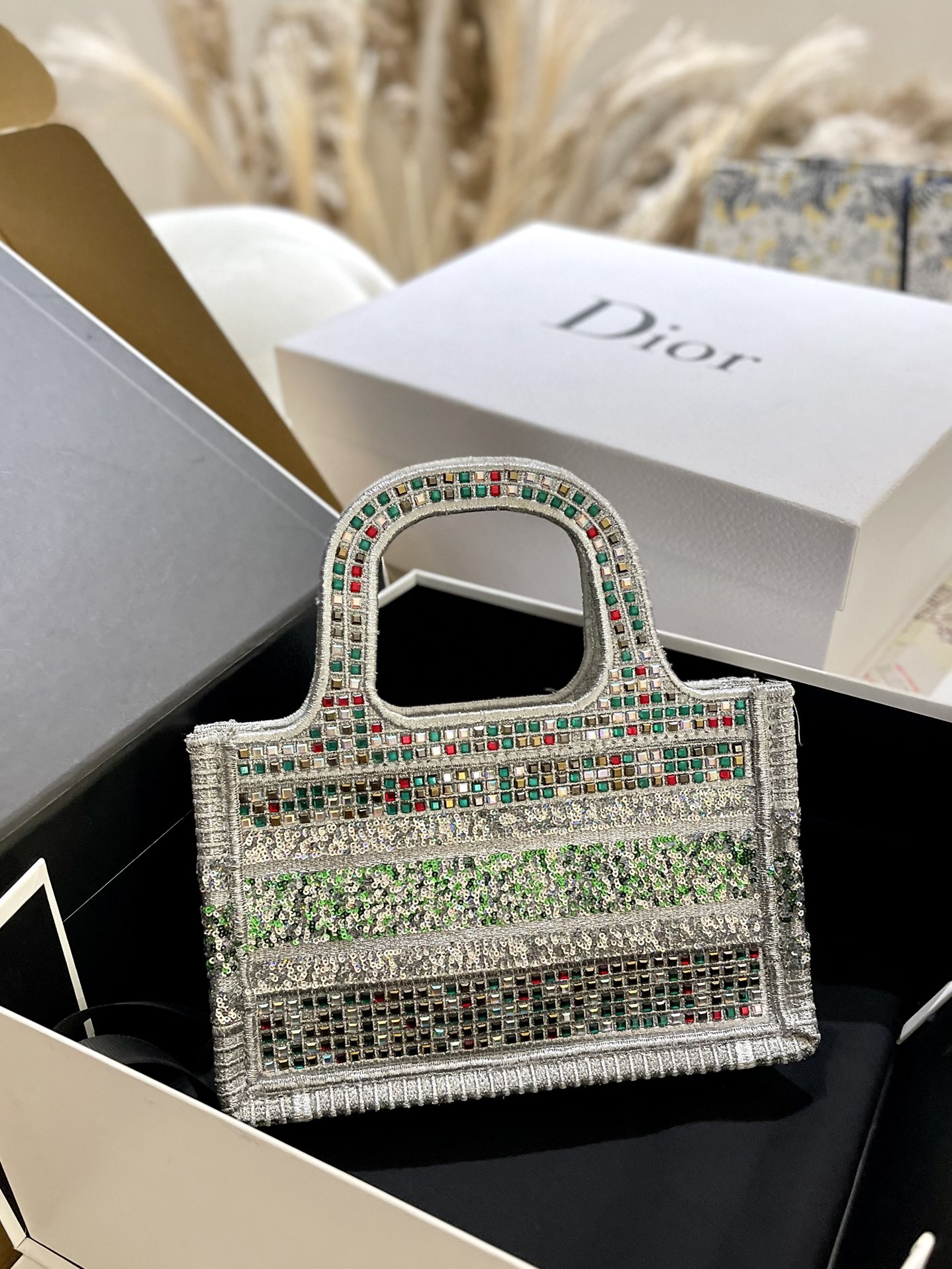 日本未入荷 DIORプレミアムジュエルモザイクBOOK TOTE-BRAND OFF