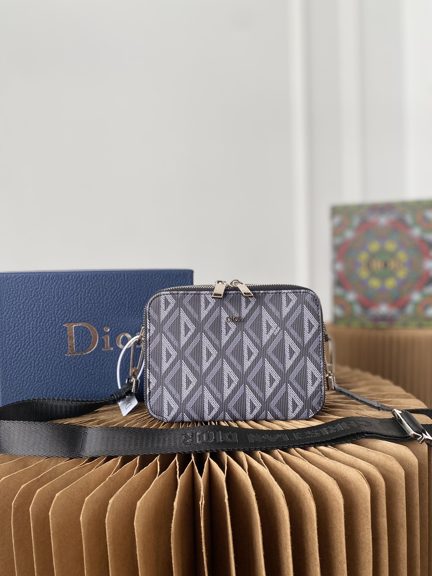 DIOR（ディオール）DIAMOND 小さな四角いバッグ-BRAND OFF