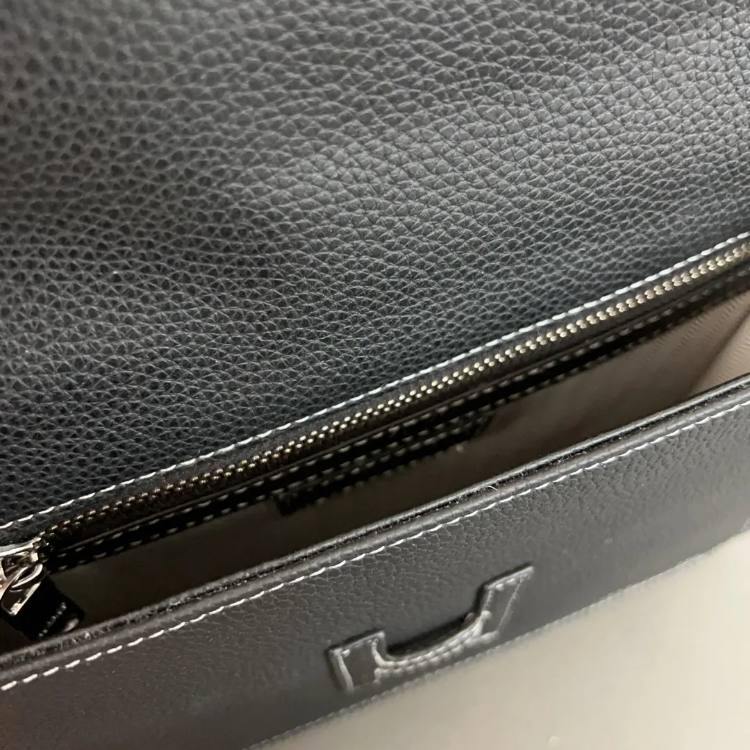 【HERMES 公式旗艦店】エルメス クラッチバッグ 当日出荷 好評に付き再入荷！26*16*4CM-BRAND OFF
