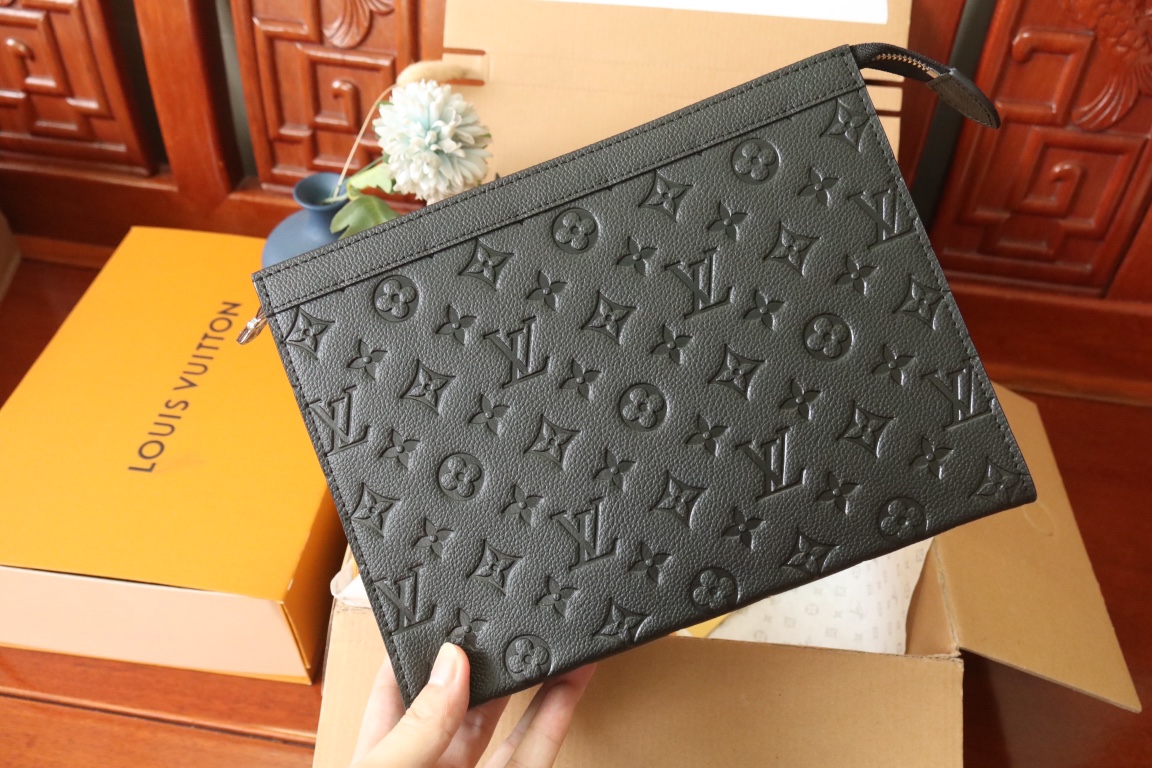 LOUIS VUITTON（ルイヴィトン）POCHETTE VOYAGE クラッチバッグ M61692-BRAND OFF