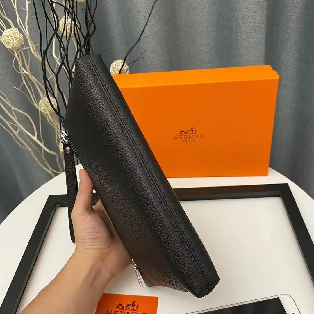 【HERMES 公式旗艦店】エルメス クラッチバッグ 当日出荷 好評に付き再入荷！28*18*3CM-BRAND OFF