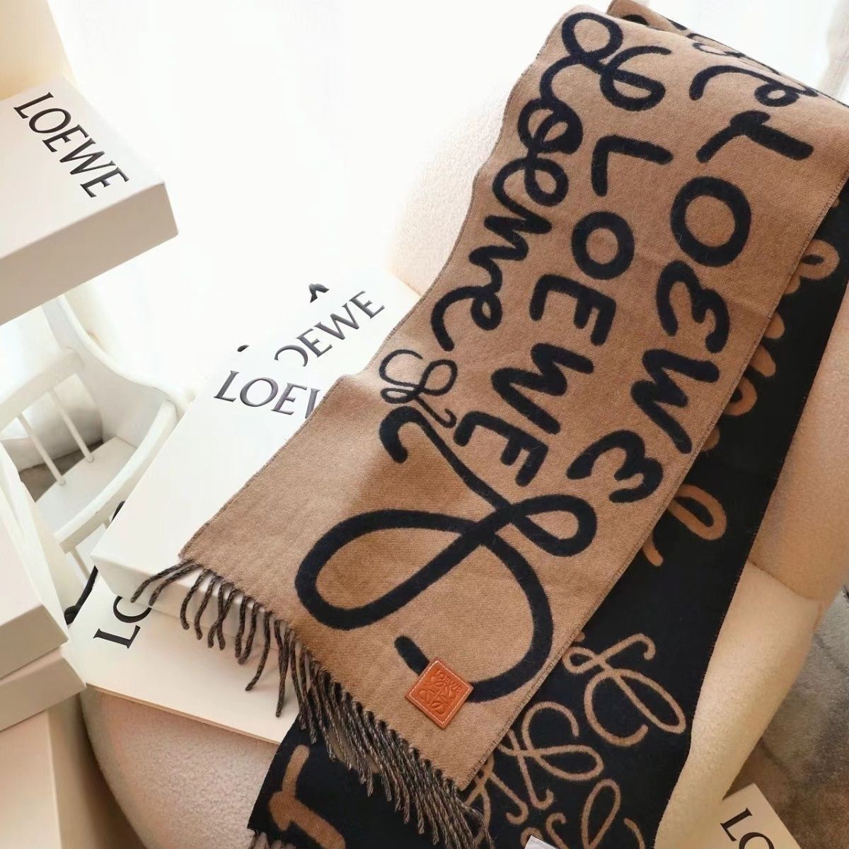 【LOEWE公式旗艦店】ロエベ スカーフ 限定発売 送料無料-BRAND OFF