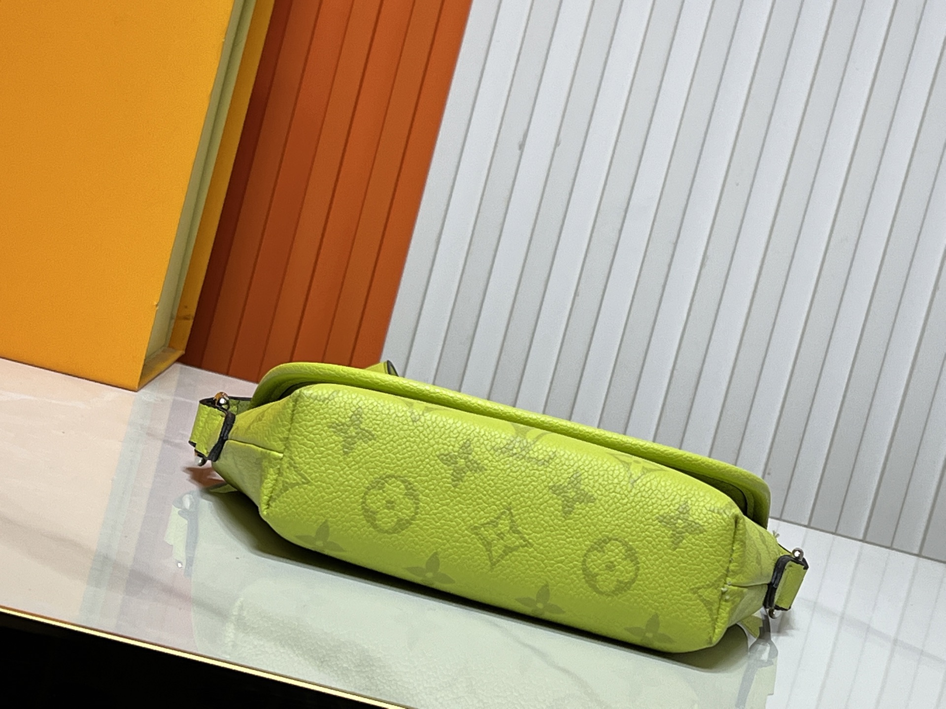 LOUIS VUITTON ルイヴィトン PULSE ショルダーバッグ M14079-BRAND OFF