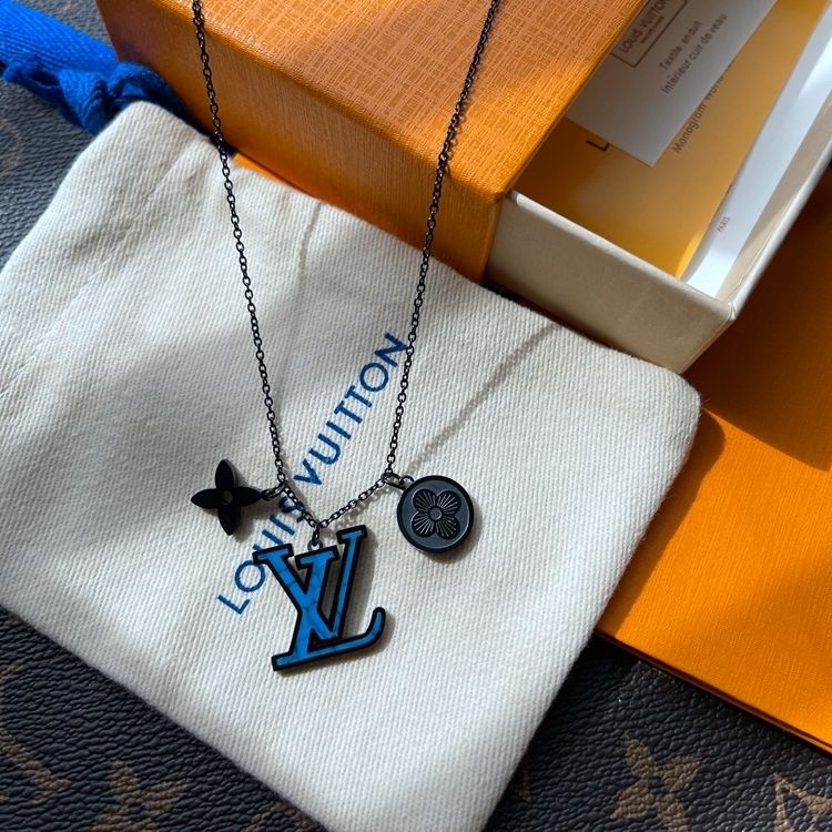 LOUIS VUITTON（ルイヴィトン）ネックレス-BRAND OFF