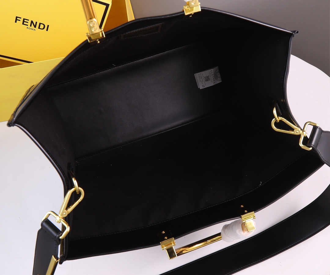 FENDI（フェンディ） ハンドバッグ41X29.5X16CM-BRAND OFF