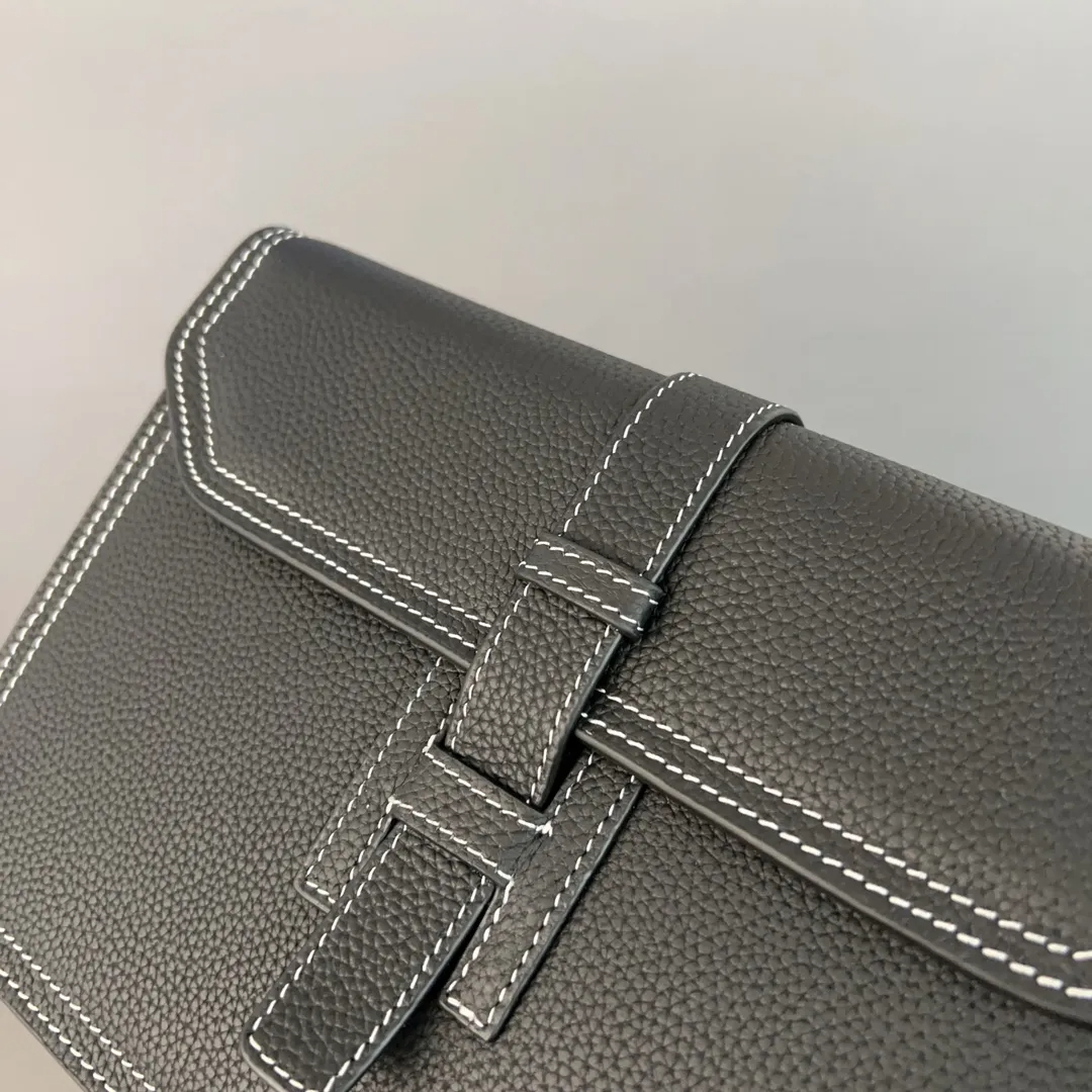 【HERMES 公式旗艦店】エルメス クラッチバッグ 当日出荷 好評に付き再入荷！26*16*4CM-BRAND OFF