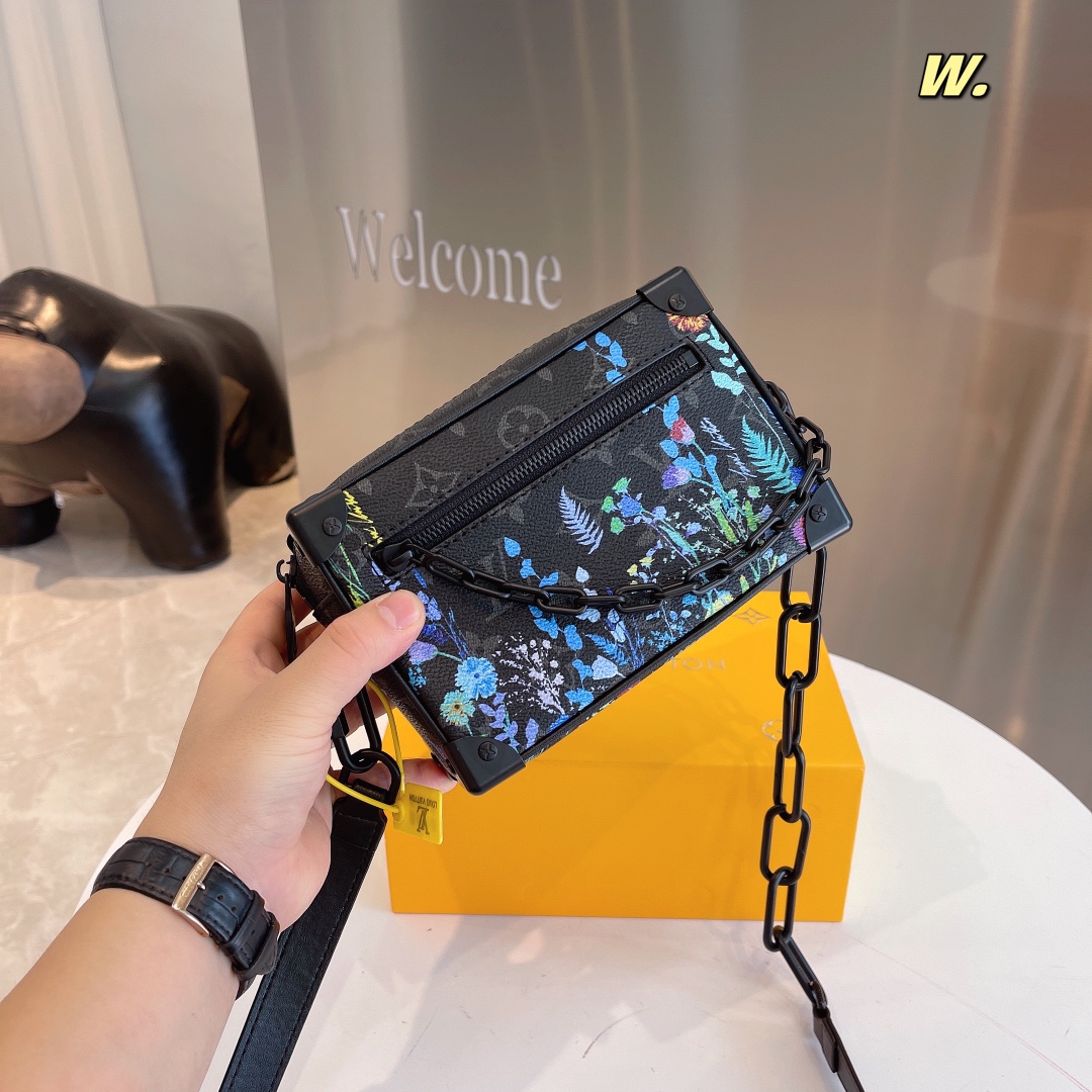 Louis Vuitton（ルイヴィトン） Mini SOFT TRUNK チェーンバッグ M69072-BRAND OFF