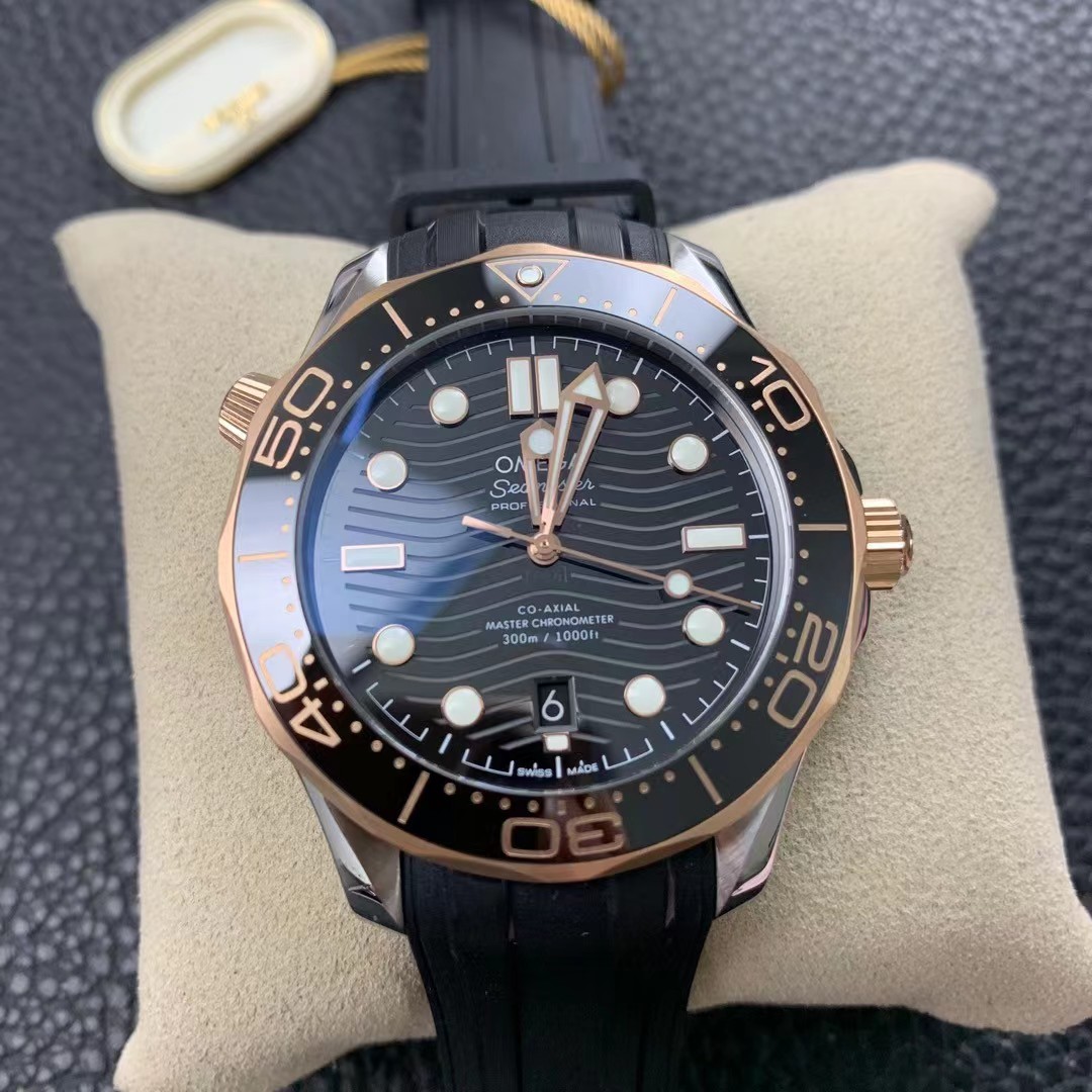 Omega Seamaster Diver 300M Co-Axial Master Chronometer 210.22.42.20.01.002-BRAND OFF