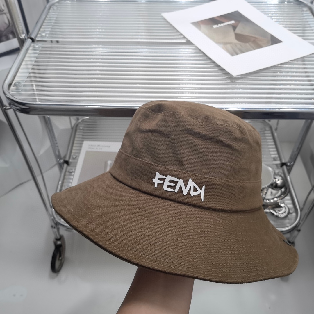 FENDI(フェンディ)フィッシャーマンズハット-BRAND OFF
