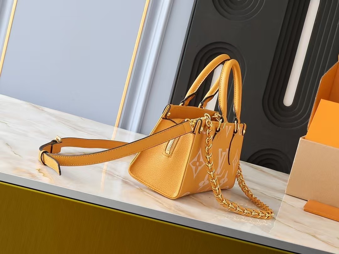 【LOUIS VUITTON旗艦店】ルイヴィトン  小さなトートバッグ ONTHEGO EAST WEST-BRAND OFF
