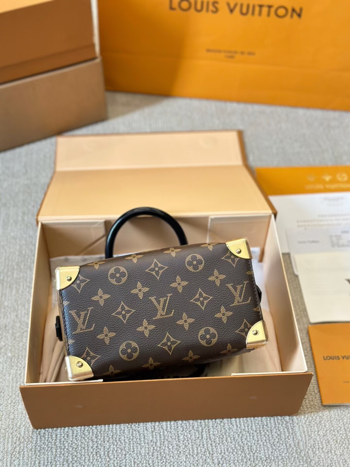 【LOUIS VUITTON】ルイ・ヴィトン★CRUISE★枕バッグ M13146-BRAND OFF