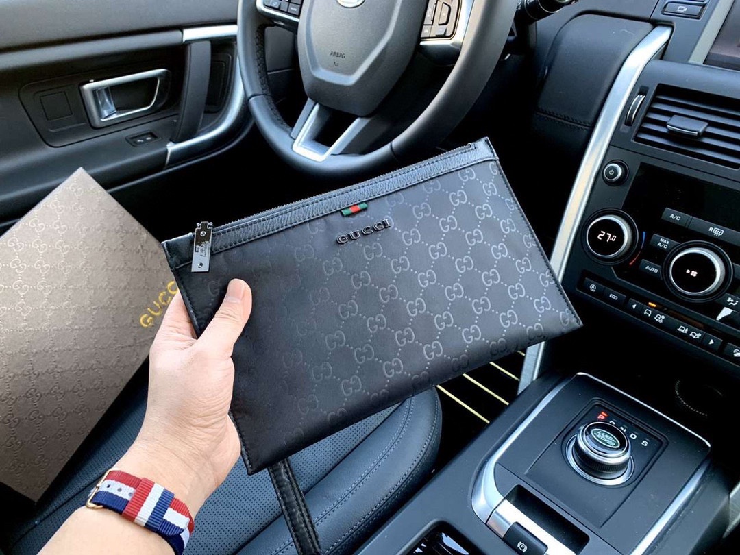 GUCCI 〔グッチ 〕クラッチバッグ-BRAND OFF