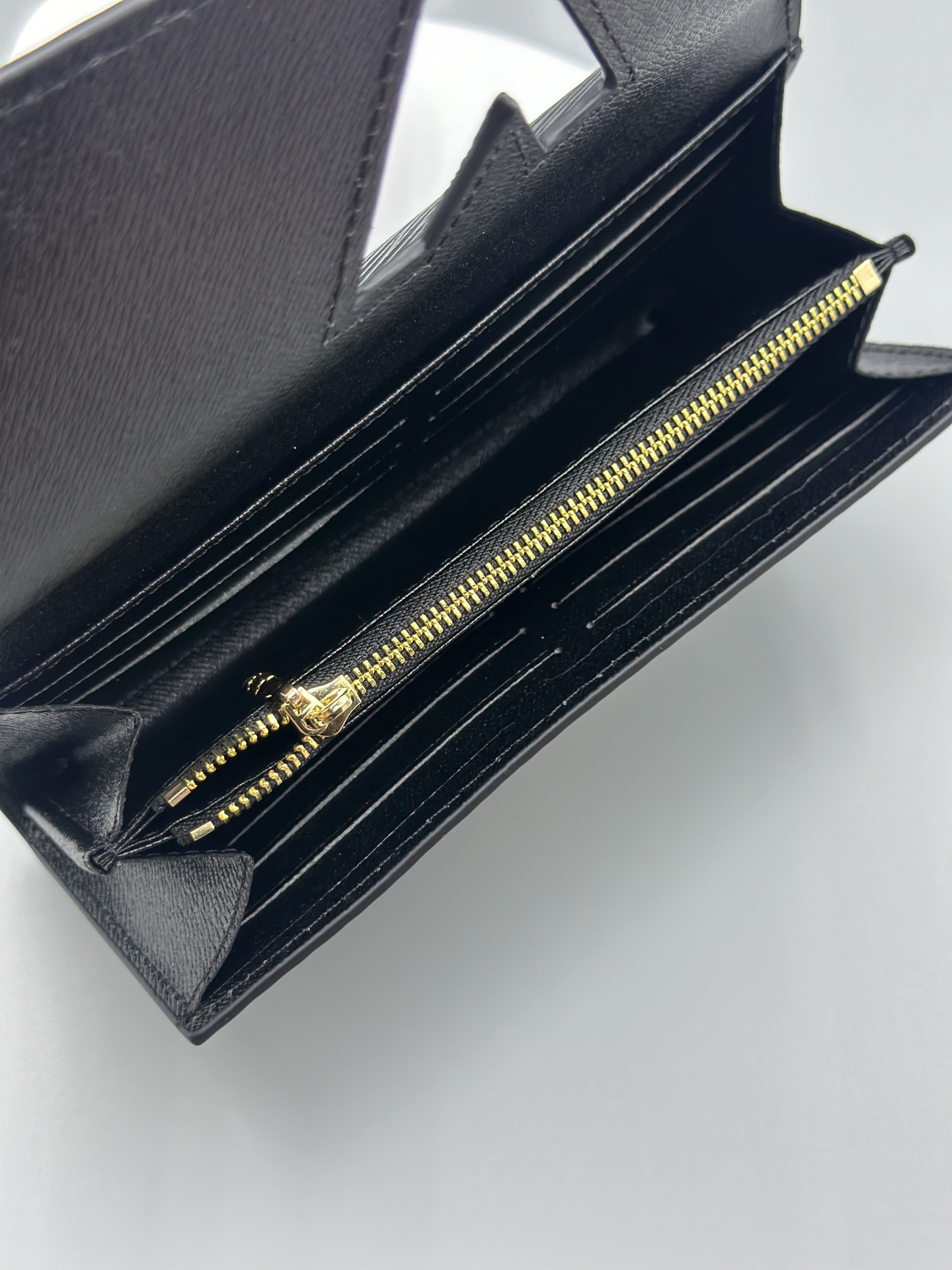 LOUIS VUITTON ルイヴィトン LV Twist 財布 ゴールド金具 M61179-BRAND OFF