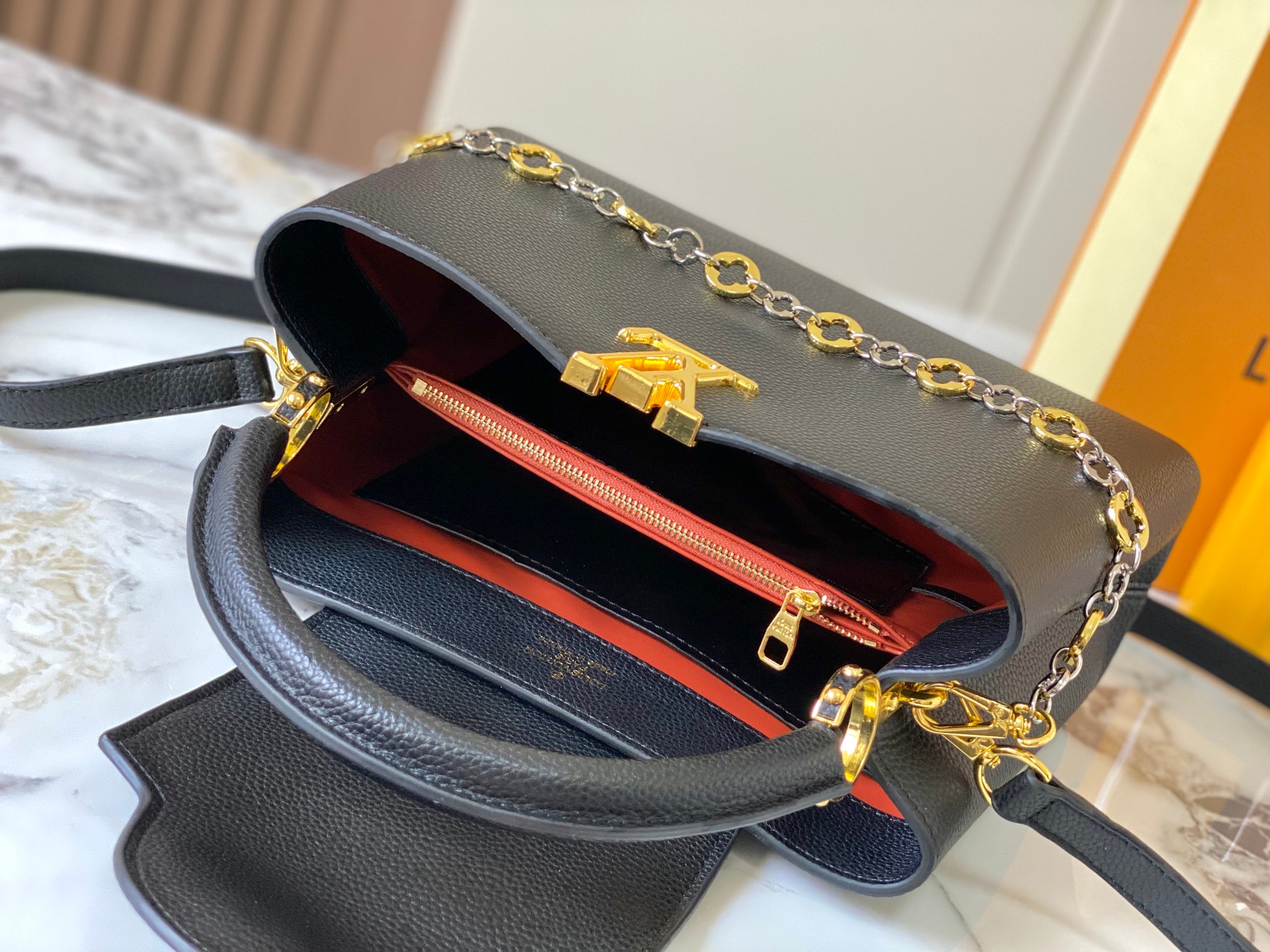LOUIS VUITTON ルイヴィトン Capucines ハンドバッグ M12938-BRAND OFF