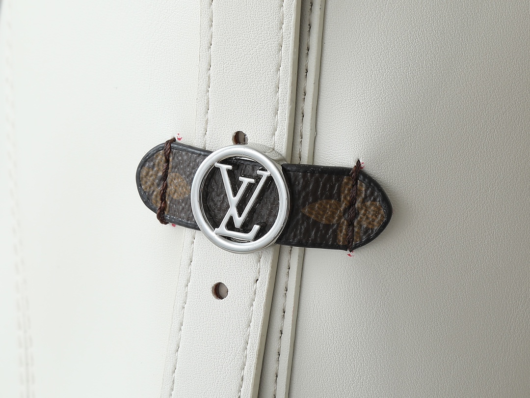 LOUIS VUITTON ルイヴィトン CARRYALL CARGO VIBE バッグ-BRAND OFF